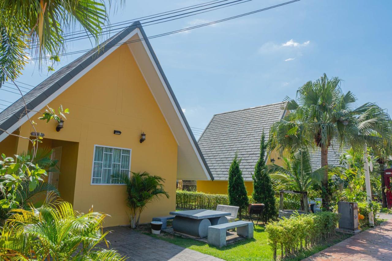 Apinya Resort Bangsarey Ban Tao Than Exterior foto