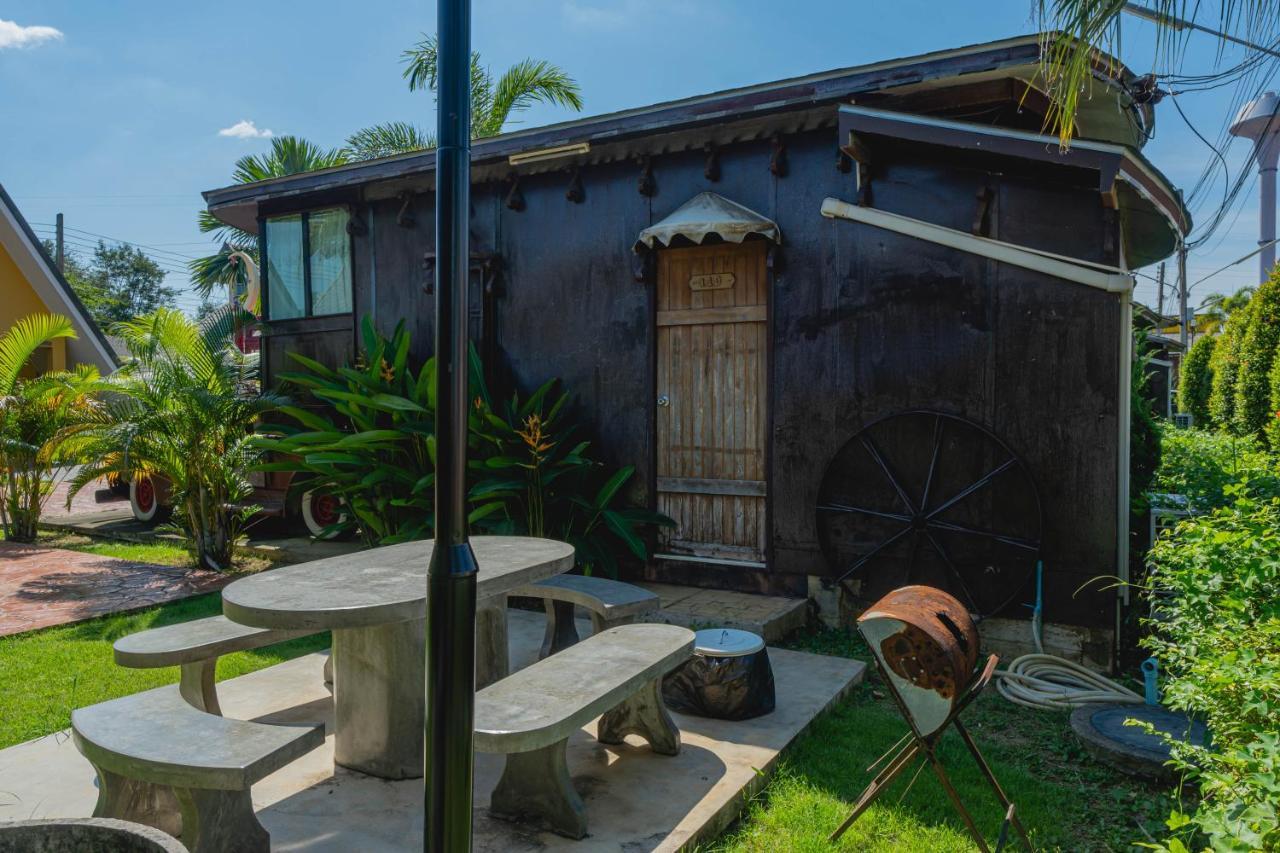 Apinya Resort Bangsarey Ban Tao Than Exterior foto